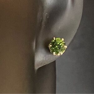 Vintage 14k Yellow Gold Screw-back Post Earrings with Genuine Peridot